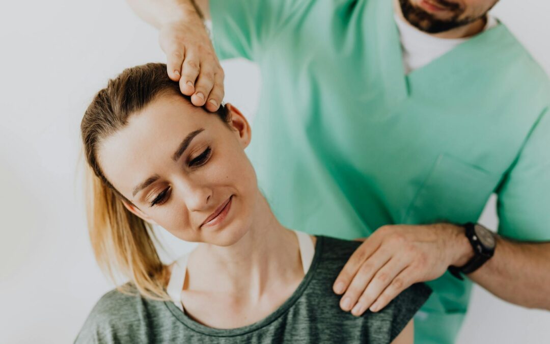 Neck Pain Chiropractor Tinley Park IL: Causes & Care
